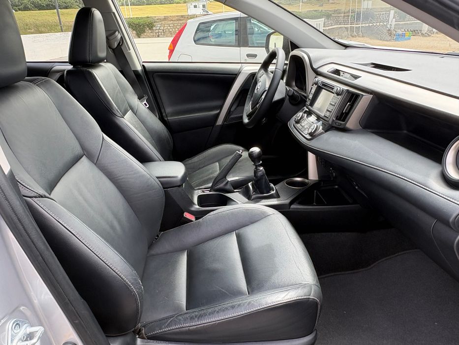 Toyota RAV4 2.2 D-4D 150cv 4x4 FULL EXTRAS