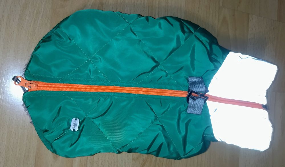 Одежда для маленьких собак. Куртка Pet Fashion XS2