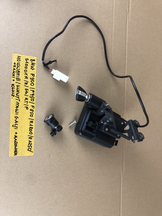 BMW F900 / F750 Mocowanie Uchwyt Nawigacji Ładowarka Zamek Klucz