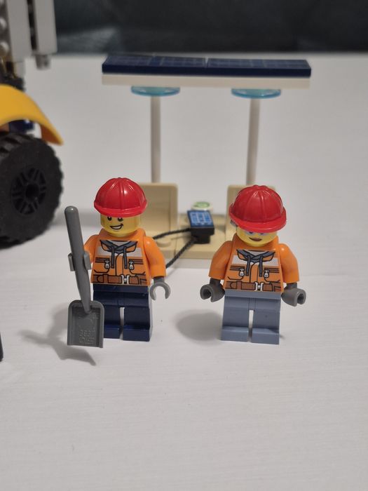 LEGO City 30685.