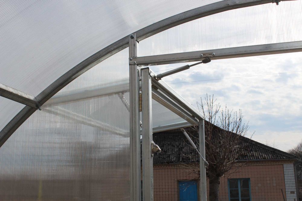 Теплиці з Вороновиці для дому та дачі