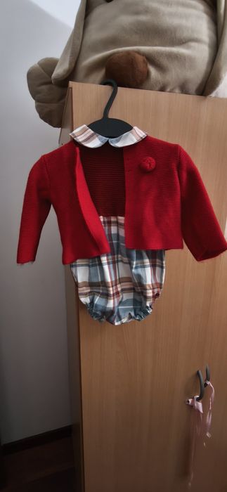 Conjunto de bebé clássico e elegante