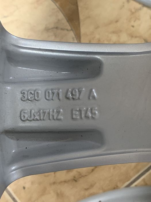 Диски R17 , 5/112 , ET 45  , 6J*17H2 , 360 071 497 A