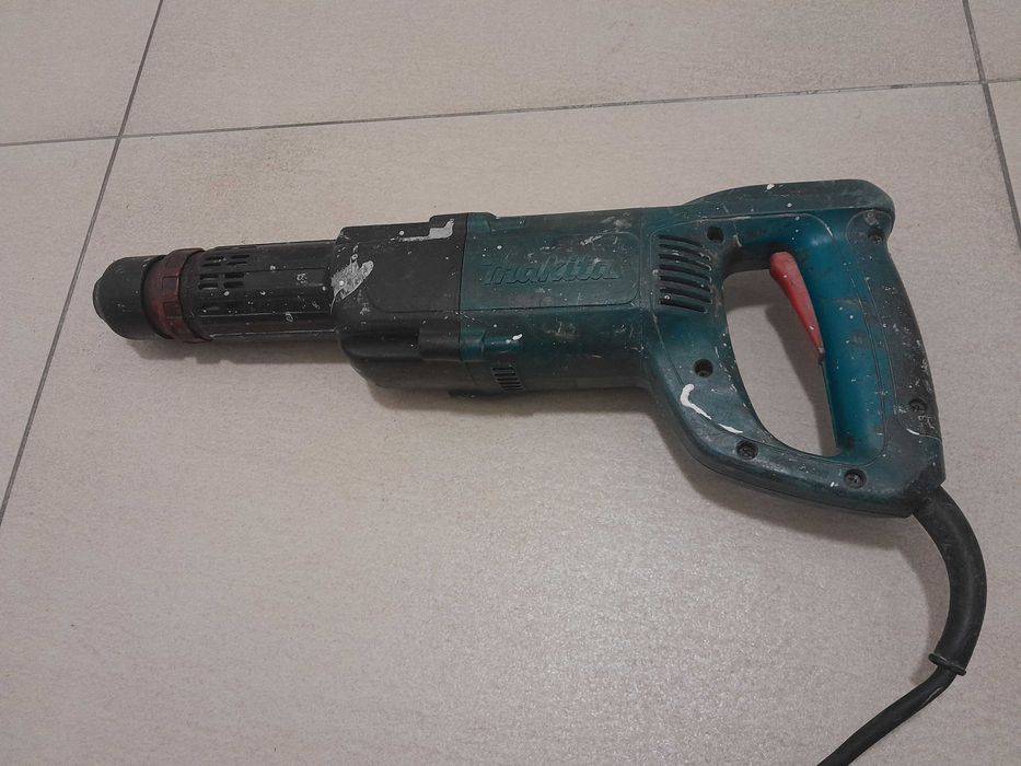 Młot udarowy Makita HK0500