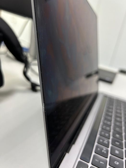 MacBook Pro 13” Apple M2 (2022) | 8 GB RAM | 256 GB SSD