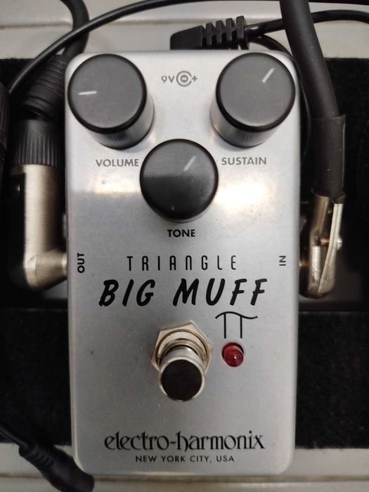Baixo danelectro, amp fender, Pedais Teisco, Darkglass, Jam Pedals e EHX.