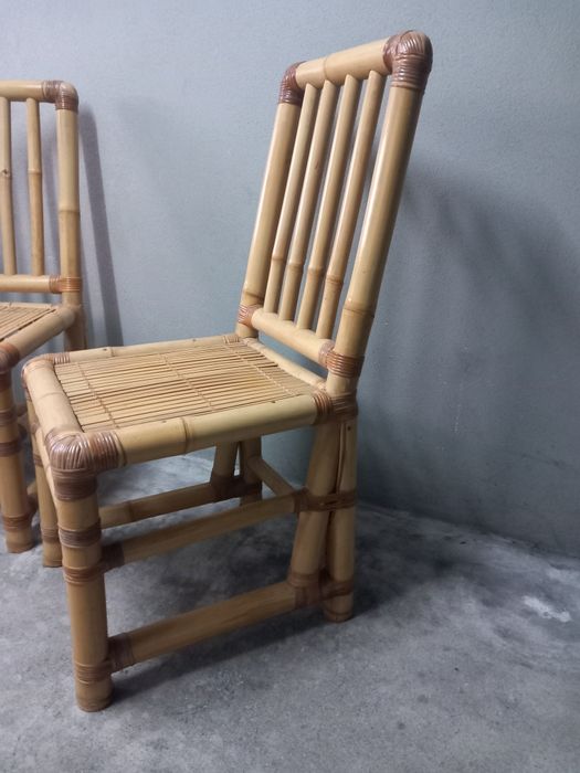Cadeiras em cana de bambu
