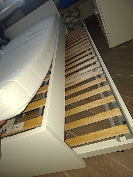 Cama IKEA+colchão+gavetão+2gavetas