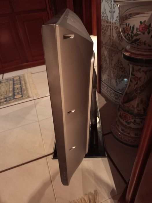 Vendo TV, que tem uma arranque de display lento...
