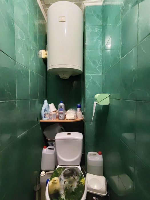 Продається трикімнатна квартира на масиві, в м.Васильків. 48000$
