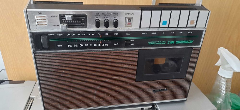 Radiomagnetofon Astrosound