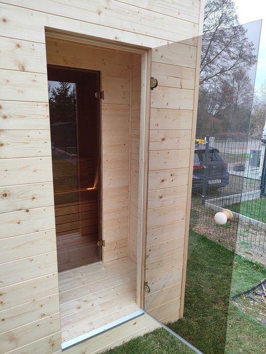 sauna sucha fińska | ogrodowa, z przedsionkiem, domkiem narzędziowym
