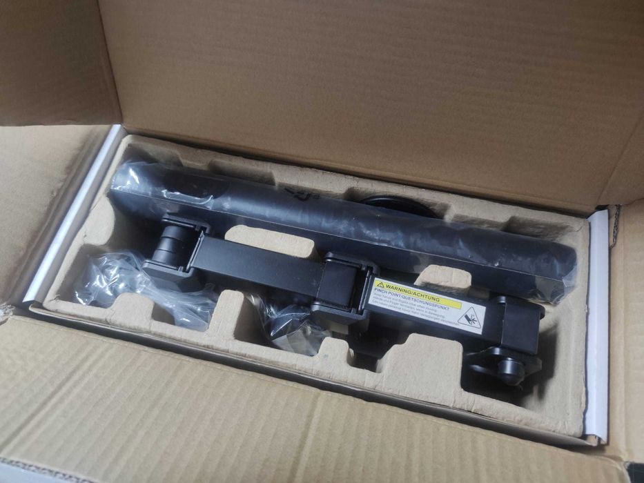 Suporte/Braço de Monitor - Amazon Basics64730147729025122