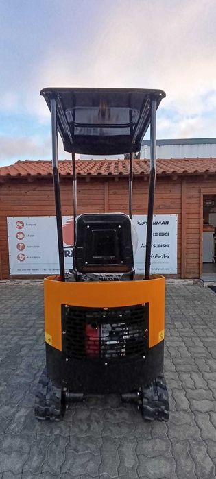 Mini Escavadora Giratória HT12 EXTRAS – 6650€ | ENTREGA GRATUITA