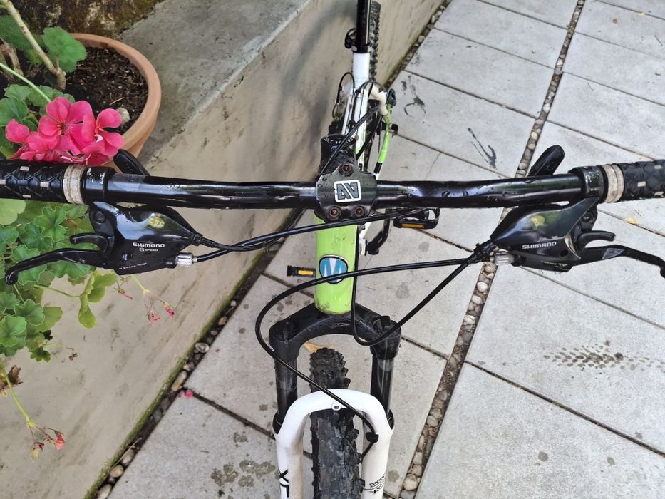 Bicicleta BTT Mondraker Concept (Roda 26) – Travões de Disco