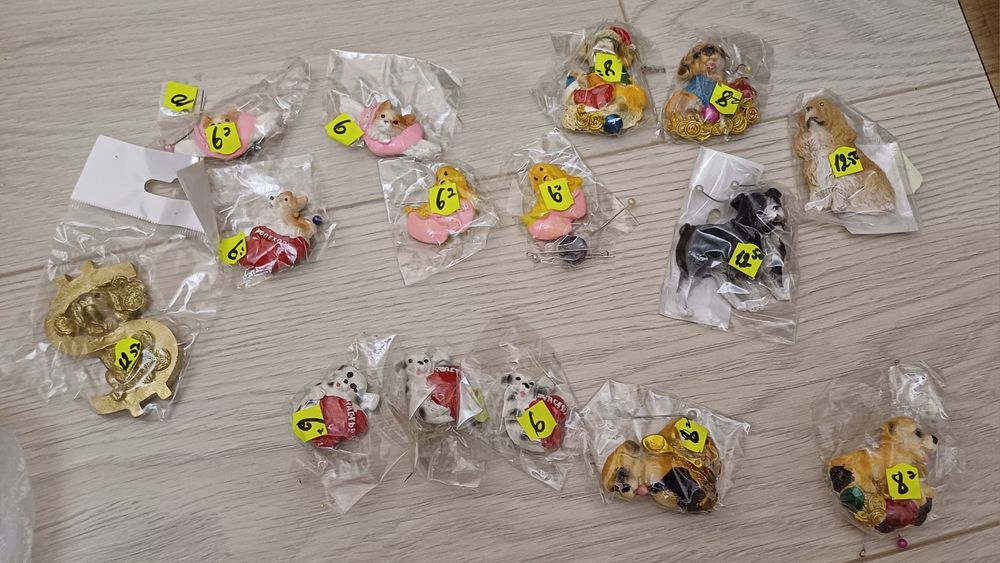 Статуетки з гіпсу