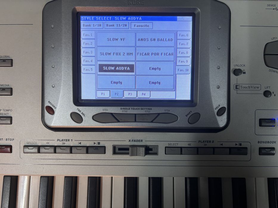 Korg pa2x + pack de ritmos e sons portugueses