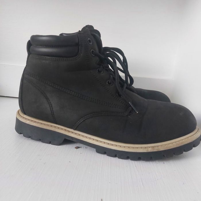 Жіночі демісезонні черевики ботинки 38 розмір