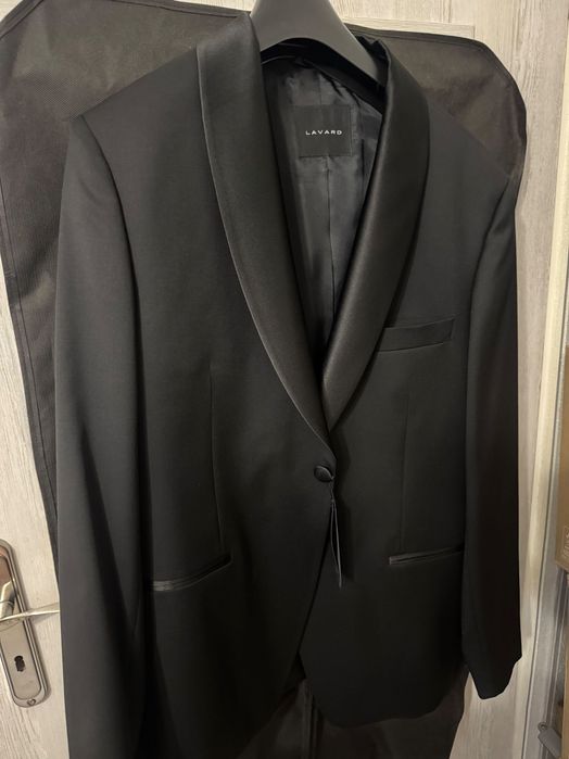 Smoking Garnitur LAVARD Nowy z metkami