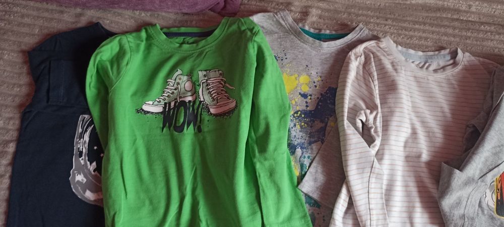 Zestaw 7  bluzek chłopięcych długi rękaw 98-104