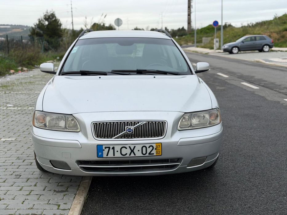 Volvo v70 em excelente estado