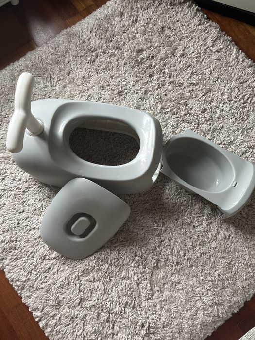 Penico de bebé em forma de baleia