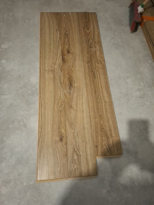 Sprzedam  panele podłogowe  12 m2
