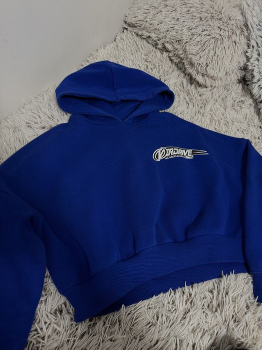 синя кофтинка