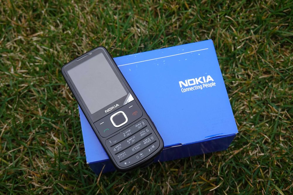 Телефон Nokia 6700 Black — стильный и надёжный телефон (новый оригинал