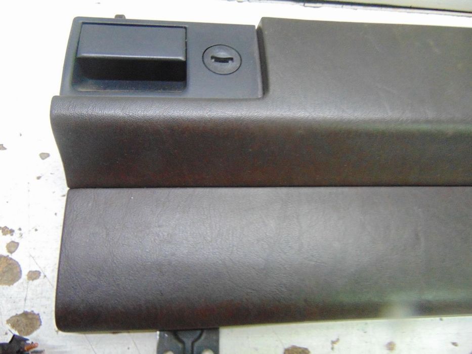 Mercedes W124 porta luvas/ Suportes de lâmpadas
