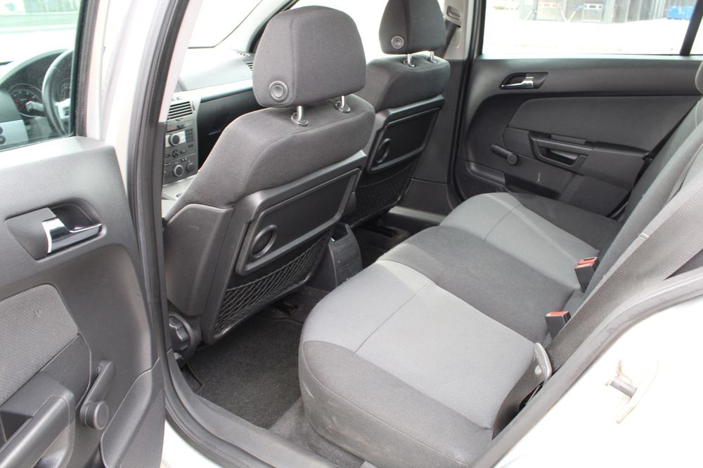 Opel Astra H 1.8 SPORT