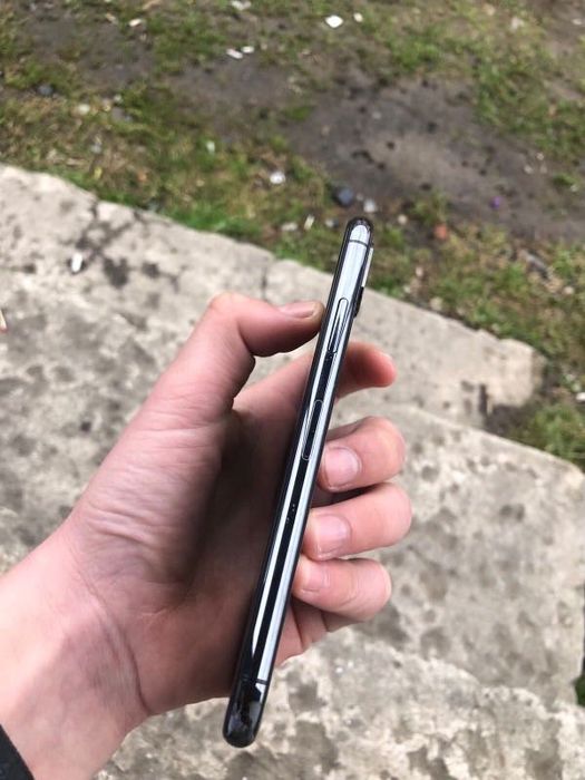 продам. айофн. Х