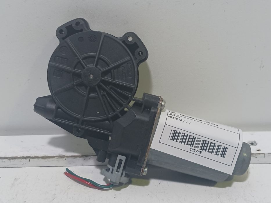 Motor vidro trás esquerdo NISSAN Qashqai/Qashqai+2 I (J10, JJ10)
