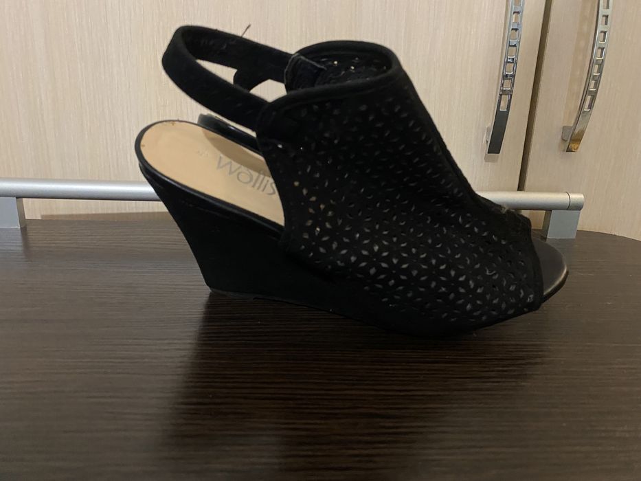 Босоножки Wallis в идеале