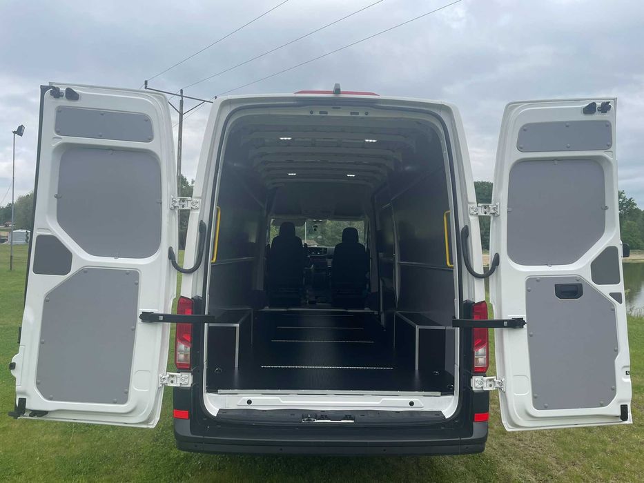 VW Crafter L4H3 Zabudowa premium auta dostawczego