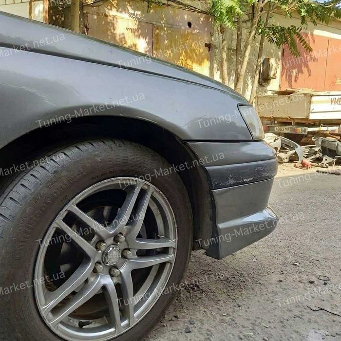 Накладка на передний бампер Toyota Carina E T190, накладки на пороги Тойота Карина Е