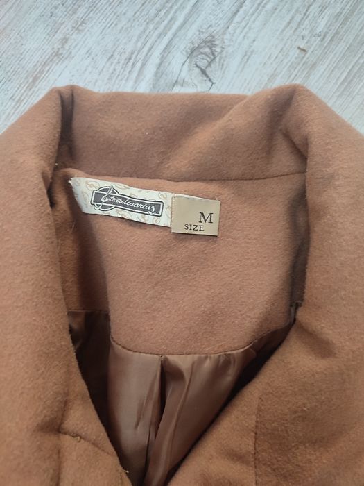 Stradivarius M 38 płaszcz damski jesienny przejściowy elegancki talia