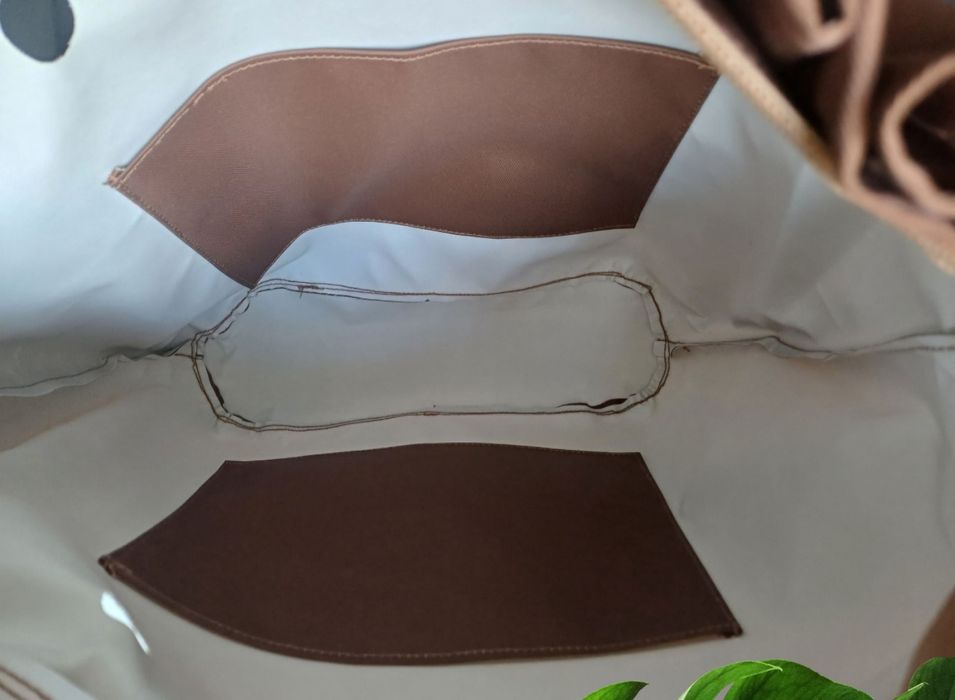 O Bag Standard, brązowy organizer z falbanką do torebki
