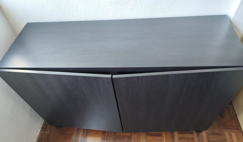 Consola / móvel preto-castanho
