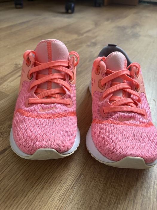 Buty do biegania Nike Legend React 36,5