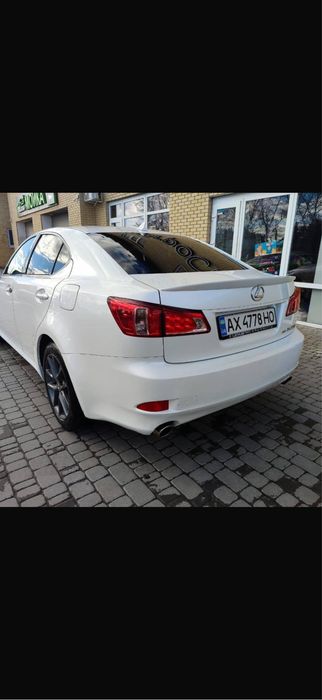Lexus is250 awd (2012)