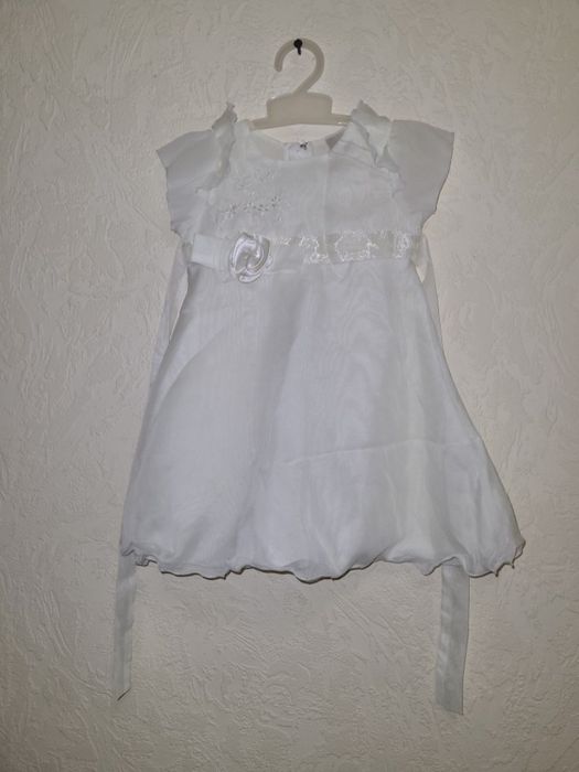 Нарядное бальное платье белое розовое 9-18 месяцев