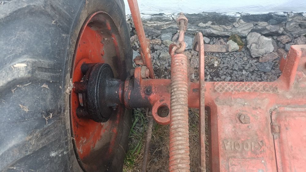 Продам кінну косарку К-1001А