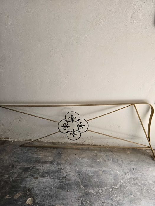 Grades de ferro de escadas