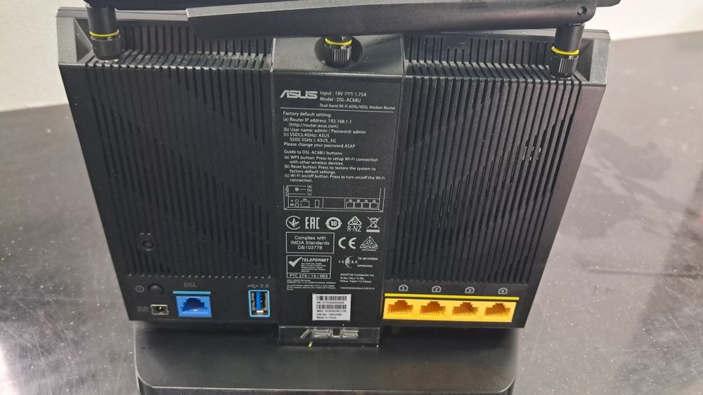 Router asus dsl-ac68u