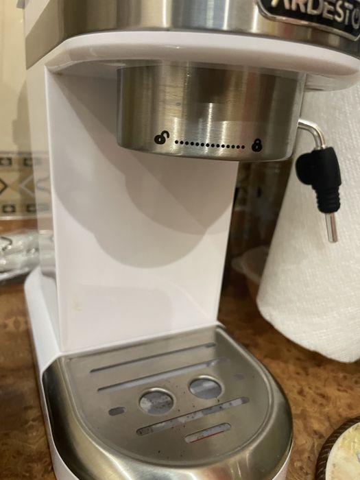 Кавоварка Ardesto YCM-E1500