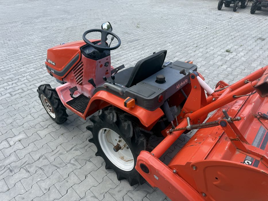 Японський трактор Kubota A13