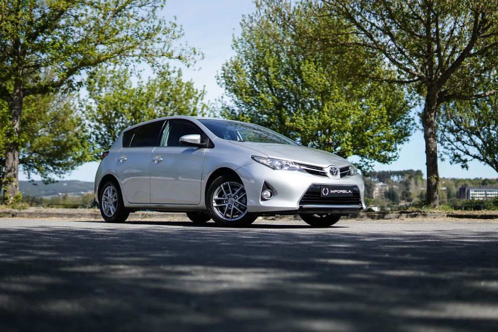 Toyota Auris 1.4 D-4D Exclusive+P.Sport