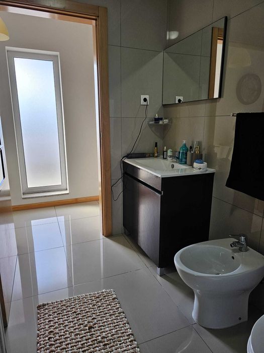 Apartamento T1 arrendar em Valença