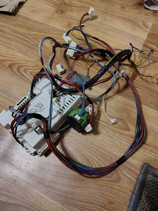 Модуль управління пральної машини Indesit 
IWUC 40851 UA.